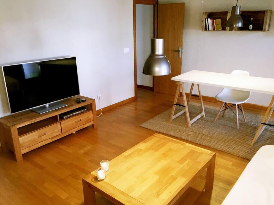 Moderno Apartamento En El Centro Біланоба-і-ла-Жалтру Екстер'єр фото